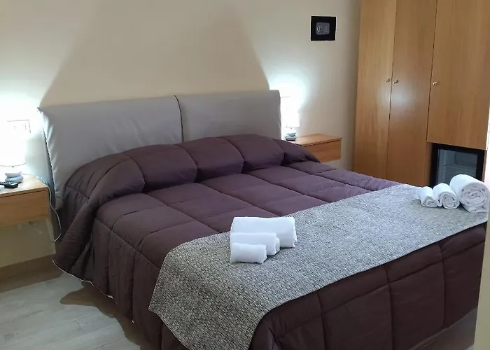 Bed & Breakfast Alfa & Phi 3*