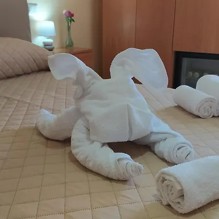 Alfa & Phi Bed and breakfast